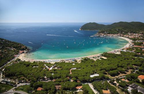 Marina di Campo Apartment | Monolocale Le Mimose - 400mt dal mare