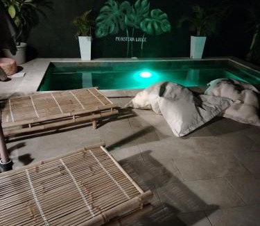 Le Centre House | Monstera Lodge
