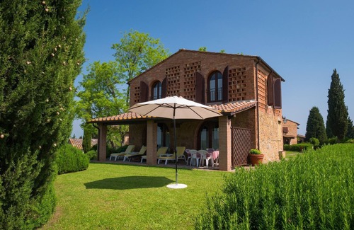 Montaione Apartment | Montaione Charm: Spacious Haven