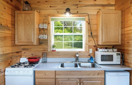 Kalispell Cabin | Montana cozy cabin with million $ views of Flathead Valley, 30 miles to Glacier