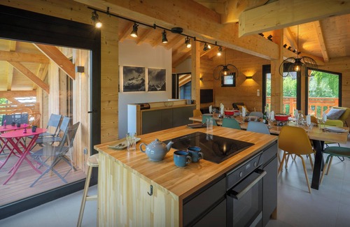 Samoens Apartment | MontCriou - ski-in, ski-out apartment for 10 near Samoëns - OVO Network