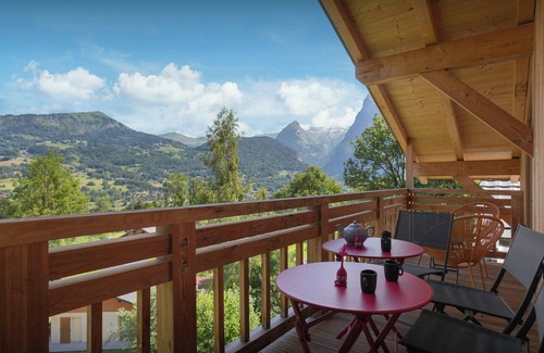 Samoens Apartment | MontCriou - ski-in, ski-out apartment for 10 near Samoëns - OVO Network