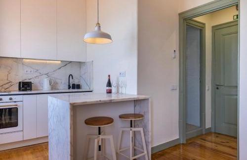 Estoril Apartment | Monte Estoril Train Station - Seaside Apartment