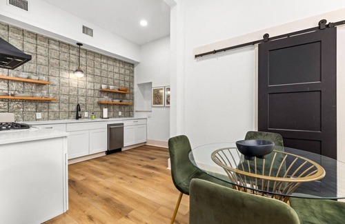 Midtown Apartment | Monte Vista Historic but Modern Luxury