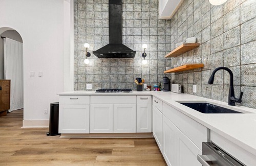 Midtown Apartment | Monte Vista Historic but Modern Luxury