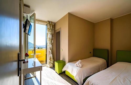 Lecco House | Montebello Lake