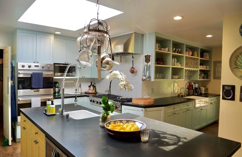 Eucalyptus Hill House | Montecito estate. Ocean/island views,pool,central, Biltmore elegance.