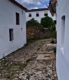 Linares de la Sierra House | Monteperdido