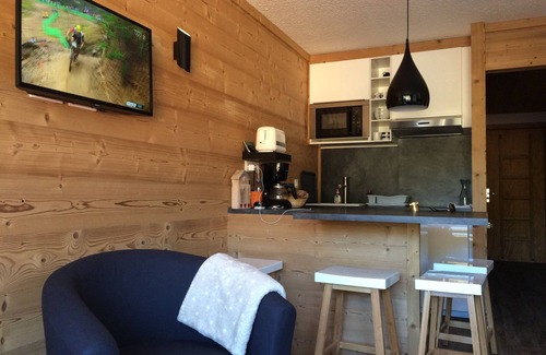 Montgenevre Apartment | Montgenèvre apartment with mountain area, for 4 (2 adults 2 children), close to the slopes