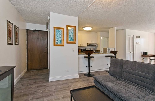 Waikiki Condo | Monthly- Discovery Bay 802 2 Bd Ocean Views/Newly Renovated/2x Queen Beds+Sofa Bed