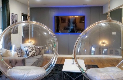Church Street House | Monthly Rental $4000 5 Bdrm Pool Table|Fire Pit