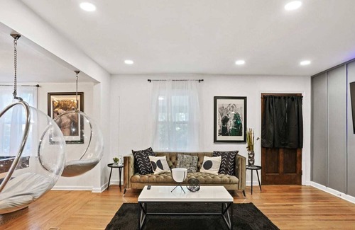 Church Street House | Monthly Rental $4000 5 Bdrm Pool Table|Fire Pit