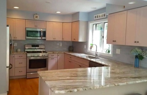South Kingstown House | MONTHLY RENTAL! CREATIVE CALM SANCTUARY NEAR BEACH