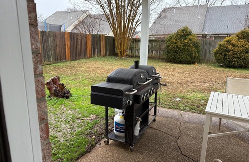 Cordova House | MONTHLY STAYS-Spacious Cordova Home Near Malls and Downtown Memphis