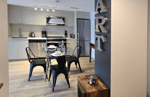 Ville-Marie Apartment | Montreal - Humaniti 1B
