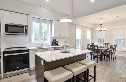 Minett House | Monyca Cottage (#75)