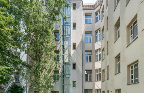 Friedrichshain Apartment | Mooeve Friedrichs Big with Terrace