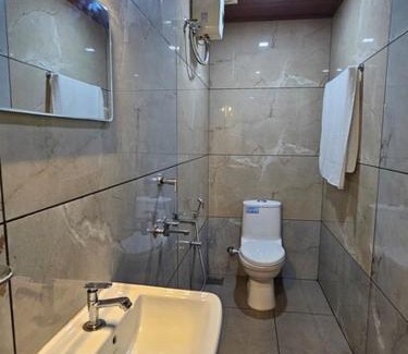 Nedumangad Hotel | Mookambika Plaza