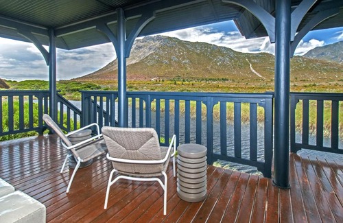 Pringle Bay House | Moon River House