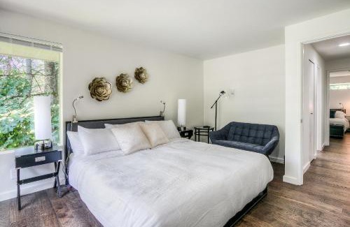 North Bend House | Moon River Suites #5