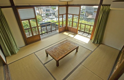 Onomichi House | Moon's Cafe
