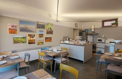 Monticello d'Alba House | Moon shells