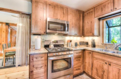 Kings Beach House | Moonlight Cove w Grill Tahoe Beach Next Door