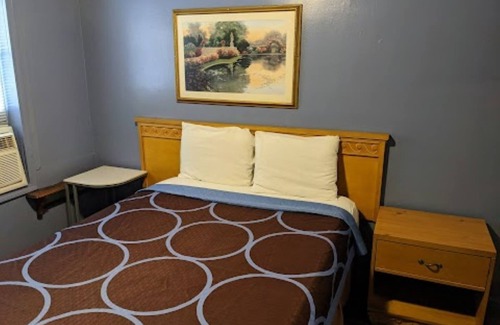 Melvindale Hotel | Moonlight Motel