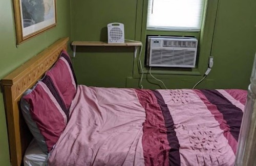 Melvindale Hotel | Moonlight Motel