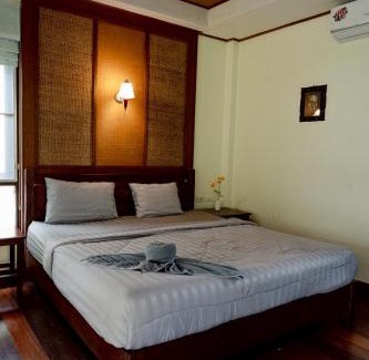 Ko Chang Resort | Moonlit Garden