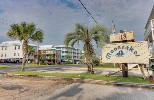 Gulf Shores Apartment | Moonraker Condos