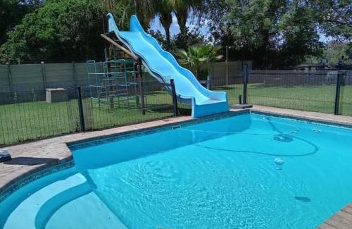 Upington House | Moonriver Guesthouse