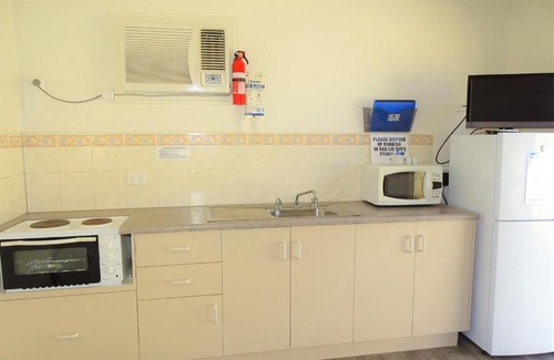 Moonta Bay House | Moonta Bay Cabins - Cabin 6