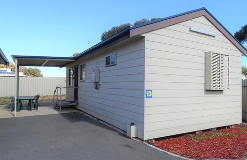 Moonta Bay House | Moonta Bay Cabins - Cabin 13