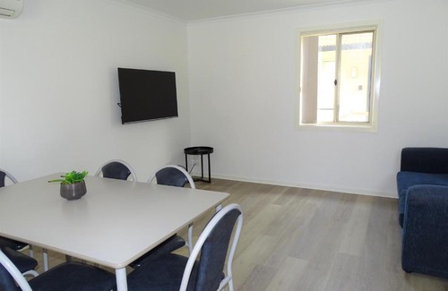 Moonta Bay House | Moonta Bay Cabins - Cabin 13