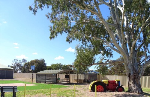 Moonta Bay House | Moonta Bay Cabins - Cabin 13