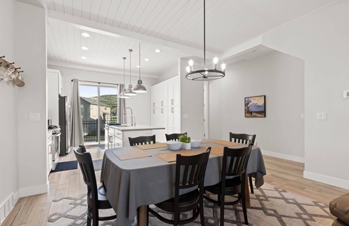 Park City House | Moose Mgmt at Wasatch Springs 1107: