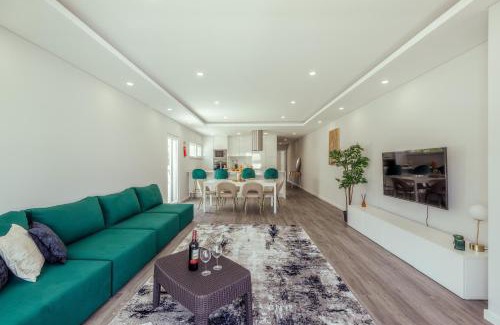 Seixal Apartment | Moradia familiar v4 com piscina