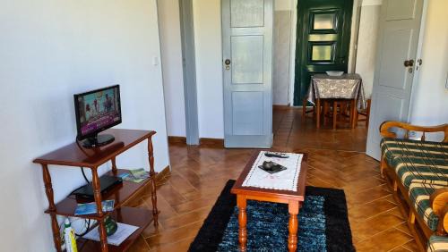 Lajes das Flores House | Moradias Estação Radio Naval , Moradia Vila do Porto
