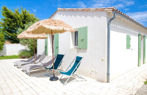 Sainte-Marie-de-Re House | "MORANDE" grande maison avec Piscine Chauffée