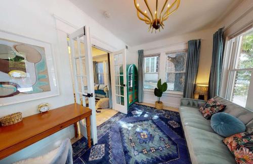 Candler Park Apartment | Moreblue