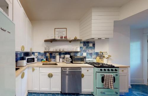 Candler Park Apartment | Moreblue