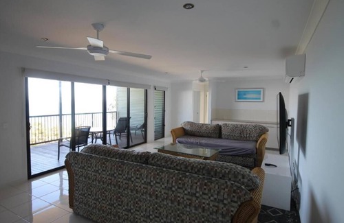 Brisbane Waterfront House | Moreton Magnificent Views Moreton island