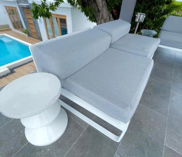 Curacao Apartment | Moringa Resort - Studio A with Pool open air shower & Bath