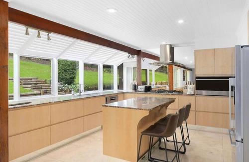 Holgate House | Moroccan Acreage|Heated Pool w Slide|Play Barn
