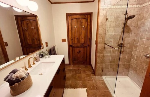 Morongo Valley House | Morongo Hideaway Modern Ranch House I POOL I Views I Acreage