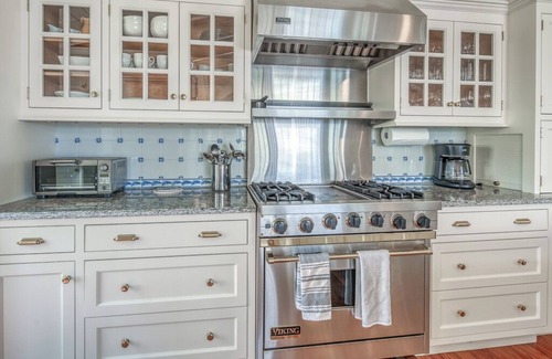 Edgartown House | Morse Ferry House - Deluxe Waterfront home on Edgartown Harbor w lighthouse view