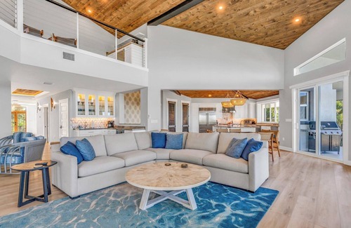 Marathon House | Morton Manor 5bed only