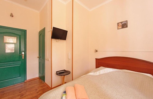 Alexeevsky House | Moscow Gryozy Guest House