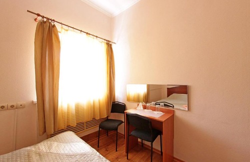 Alexeevsky House | Moscow Gryozy Guest House